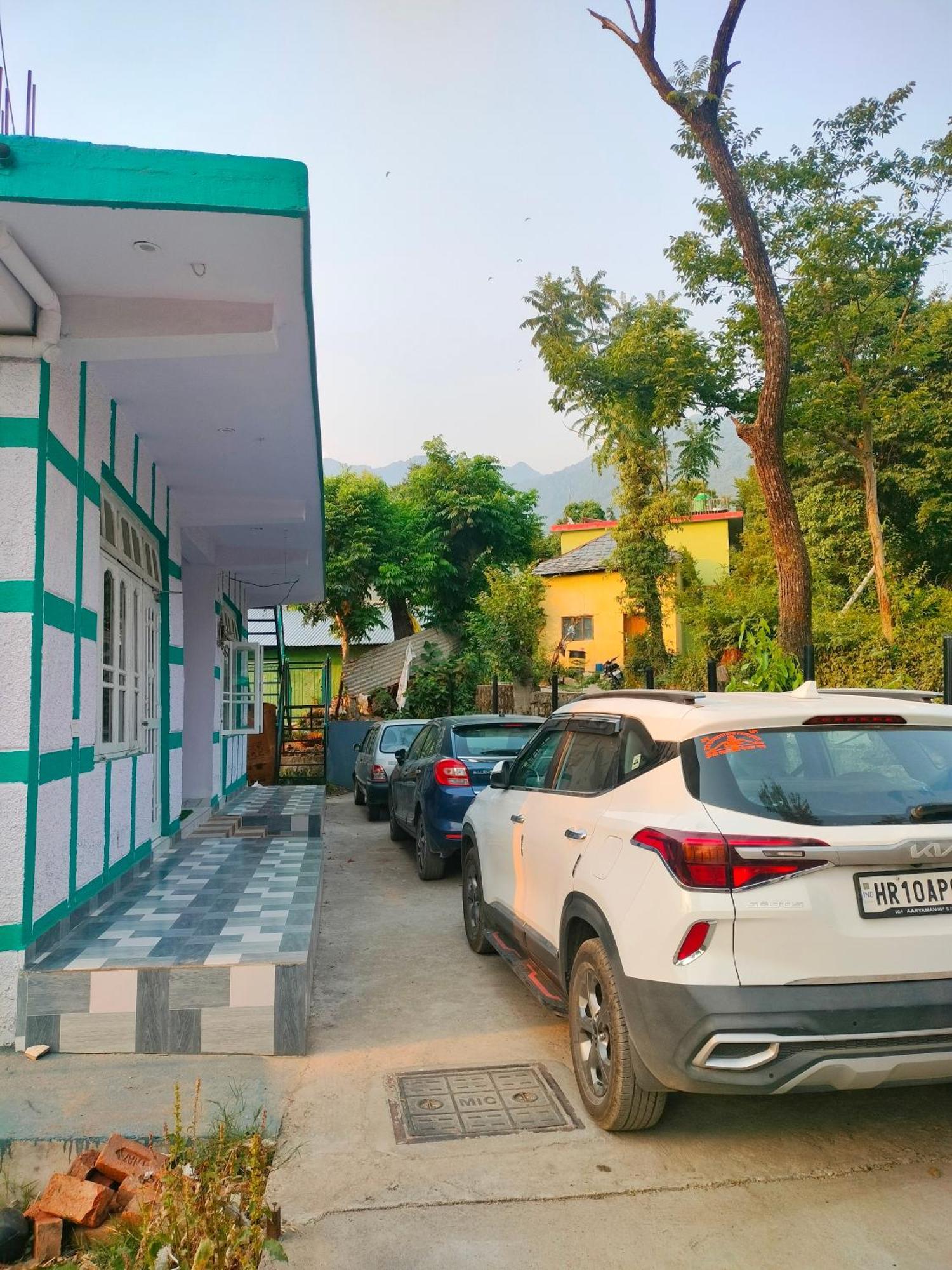 Baseraa Bir - 4Bhk Home Luaran gambar